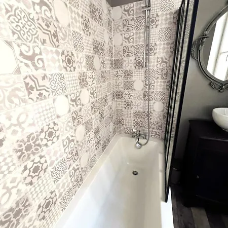 Charming Bright T2 In The Heart Of - Everything Within Walking Distanc * Lyon